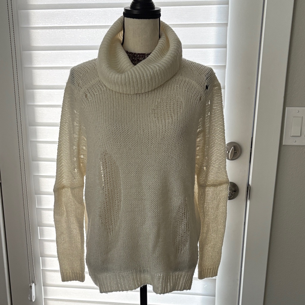 Bcbg Maxazria Cozy Cream Turtleneck Sweater Xs